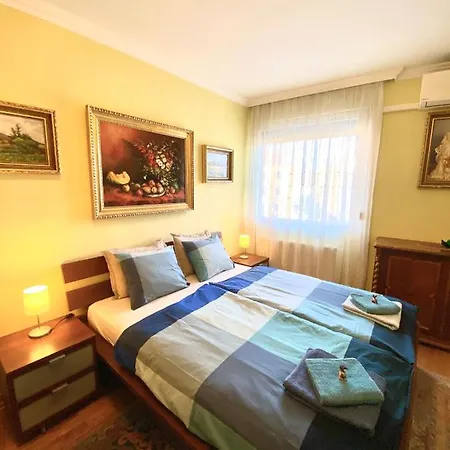 Zalar Apartment
